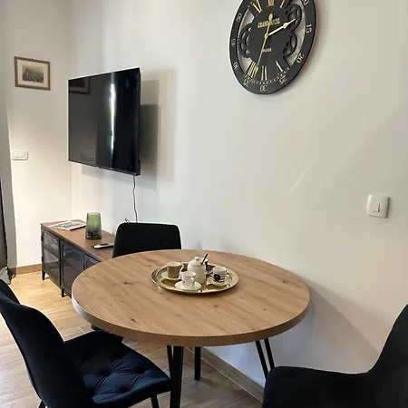 M&p Apartment